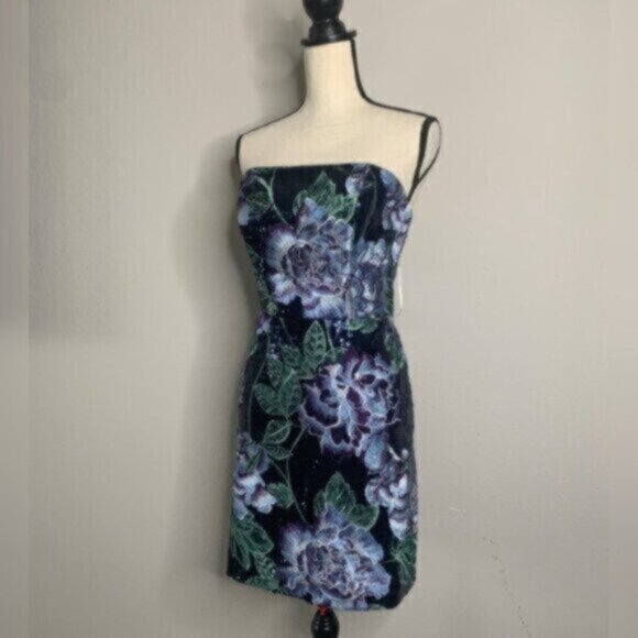 Marchesa Notte Strapless Sequin Mini Cocktail Dress - Picture 5 of 13